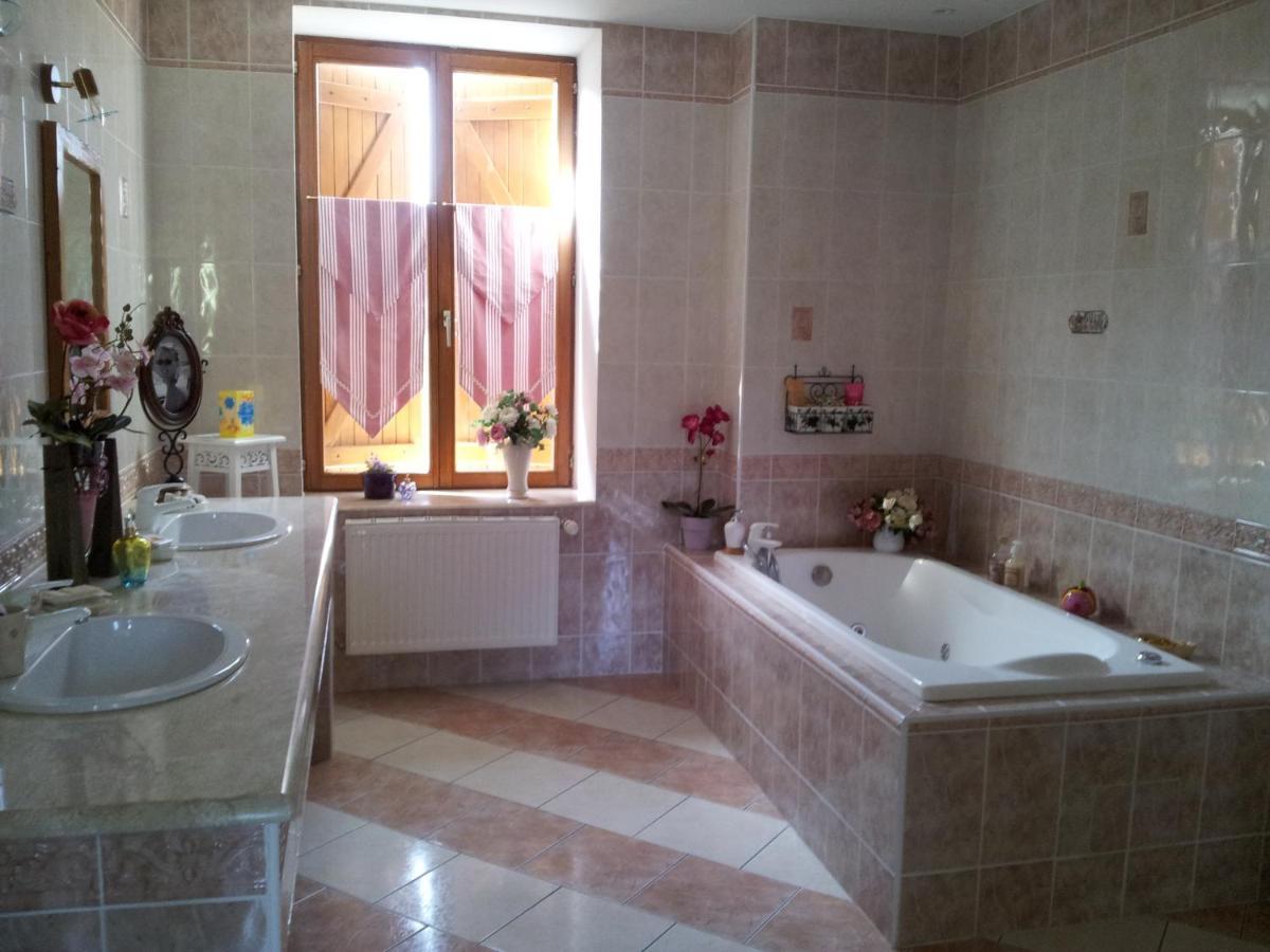 Chambre Hote Villa Sainte Barbe Mirecourt Zewnętrze zdjęcie